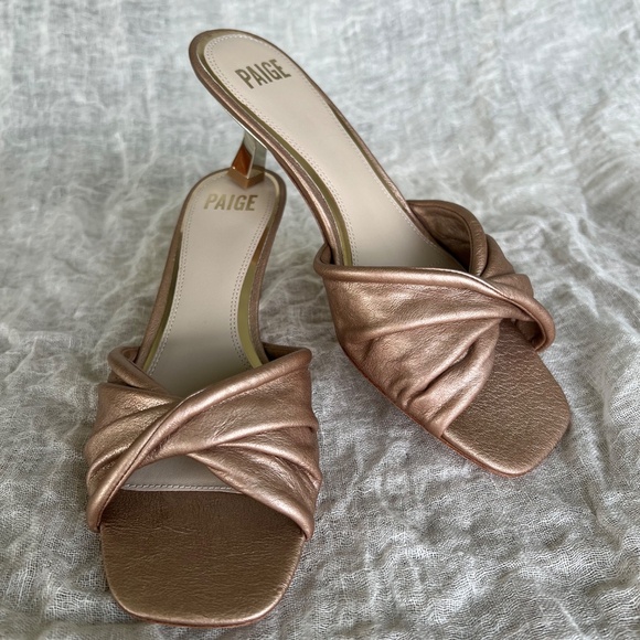 SOLD! Paige Metallic Leather Sandals with Kitten Heels - Size 9 - Picture 6 of 12